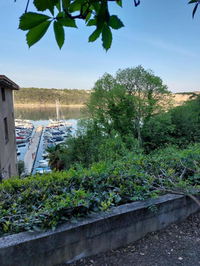 Apartman Studio Pesja Omišalj Екстериор снимка